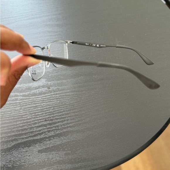 Ray Bans - Picture 2 of 4